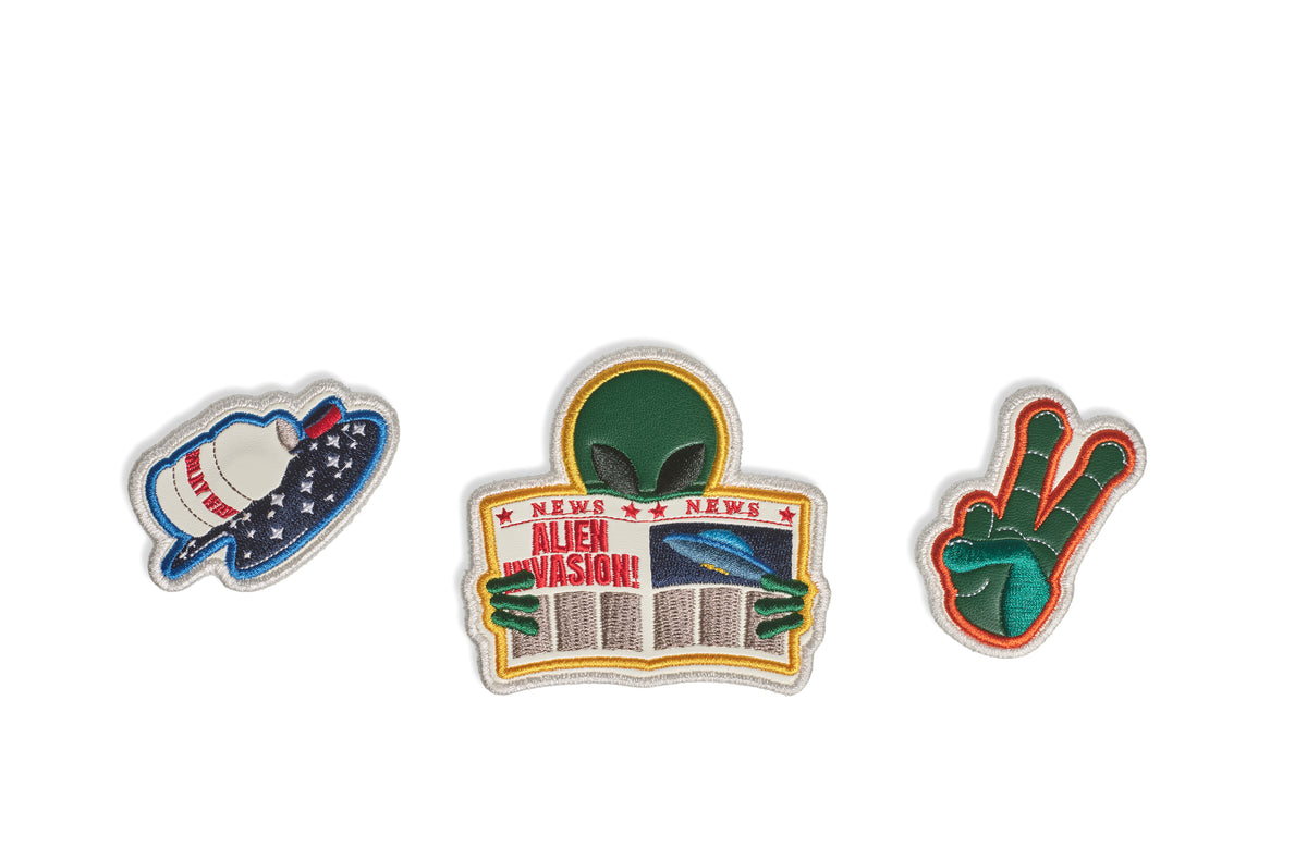 Magnet Alien Invasion