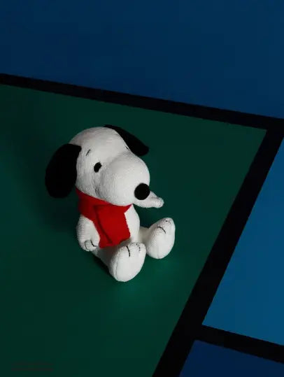 Peluche Snoopy avec écharpe