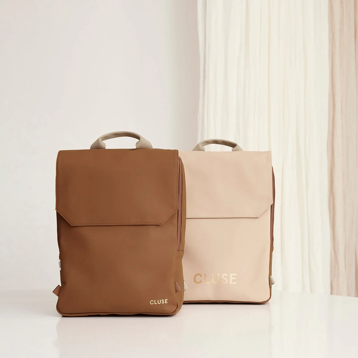 Le Réversible Backpack, Camel Beige, Gold Colour