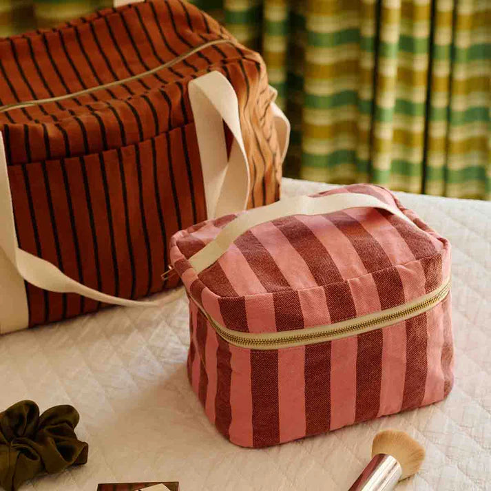Vanity Oona Brick Pink
