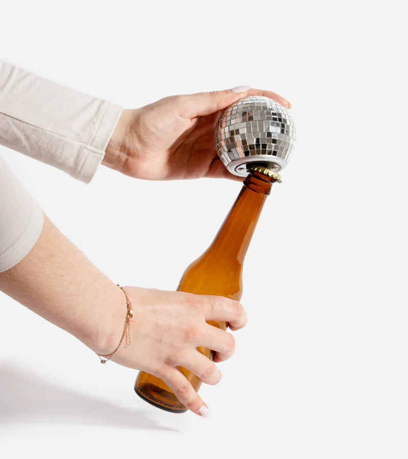 Disco spiegelbol flesopener