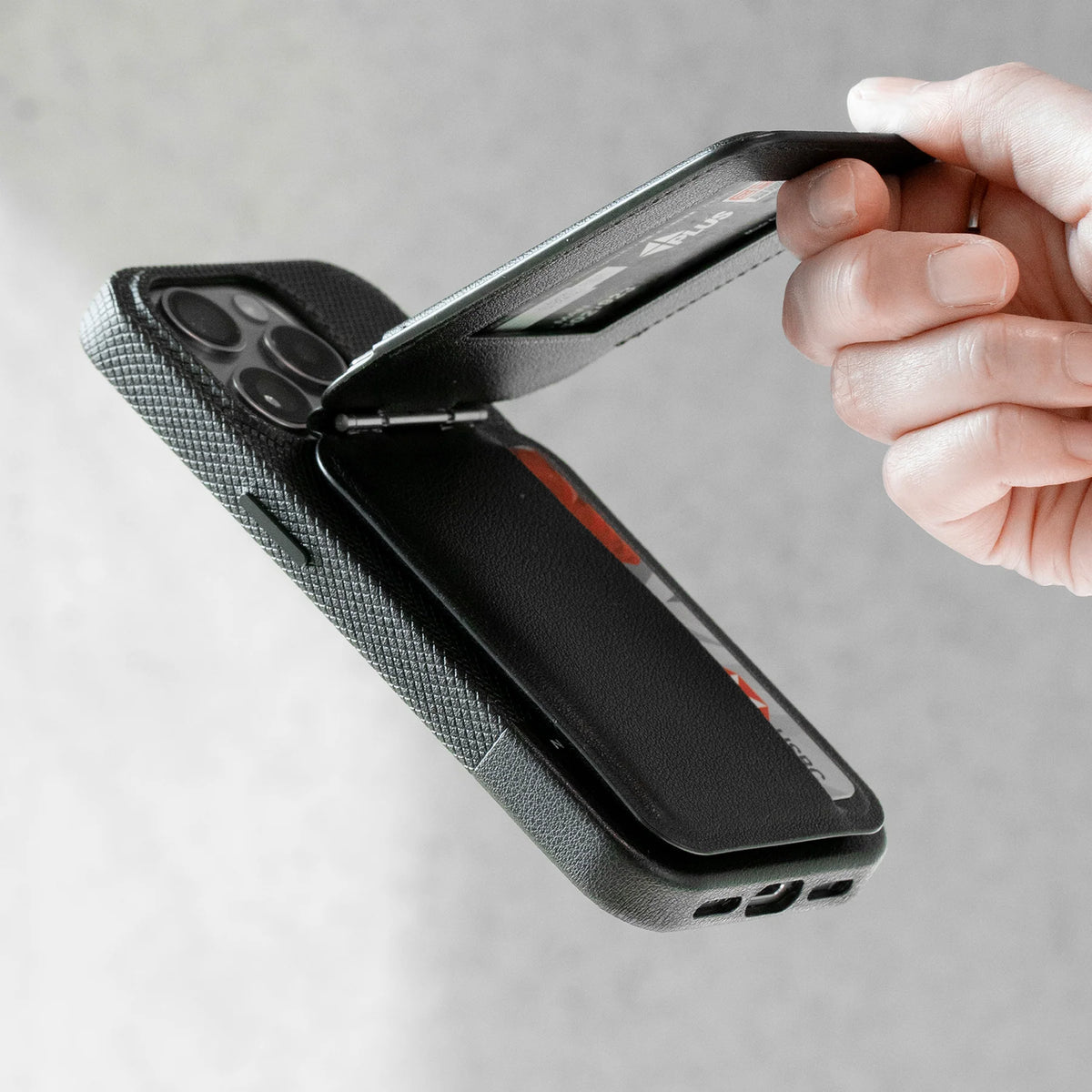 Support pour téléphone et Porte-cartes Active Wallet Stand